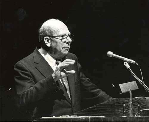 black and white photo of William Everitt lecturing